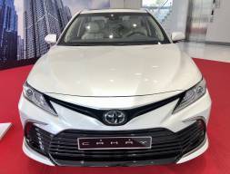 Toyota camry 2.0 q , đủ màu, giao ngay, 372tr nhận xe - lh : 0932.142.022